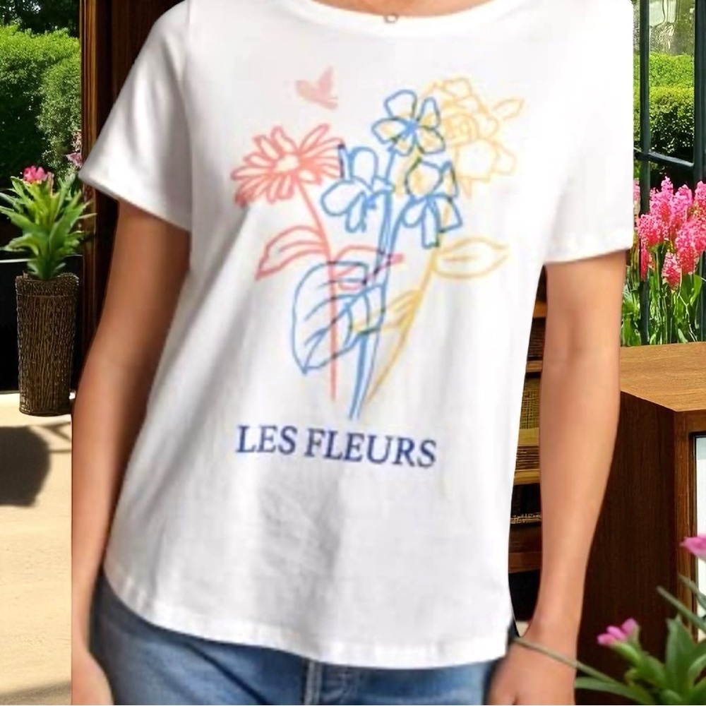 Anthropologie Fleurs tee size medium